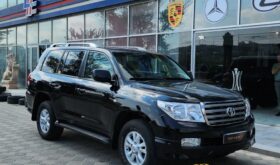 Toyota LANDCRUISER LC200 2011